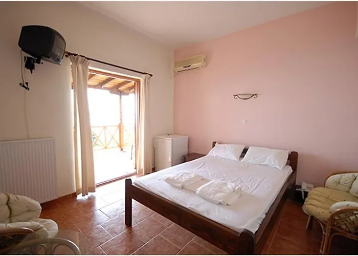 Porto Kalliali Otel *